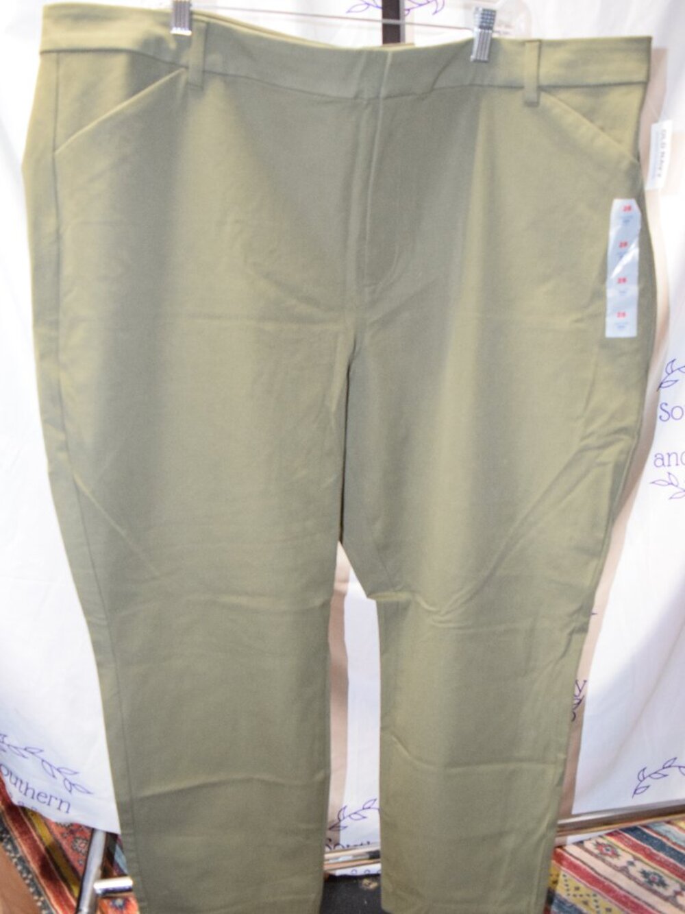 NWT Old Navy High Rise Pixie Pants Plus Size 28 Olive Green